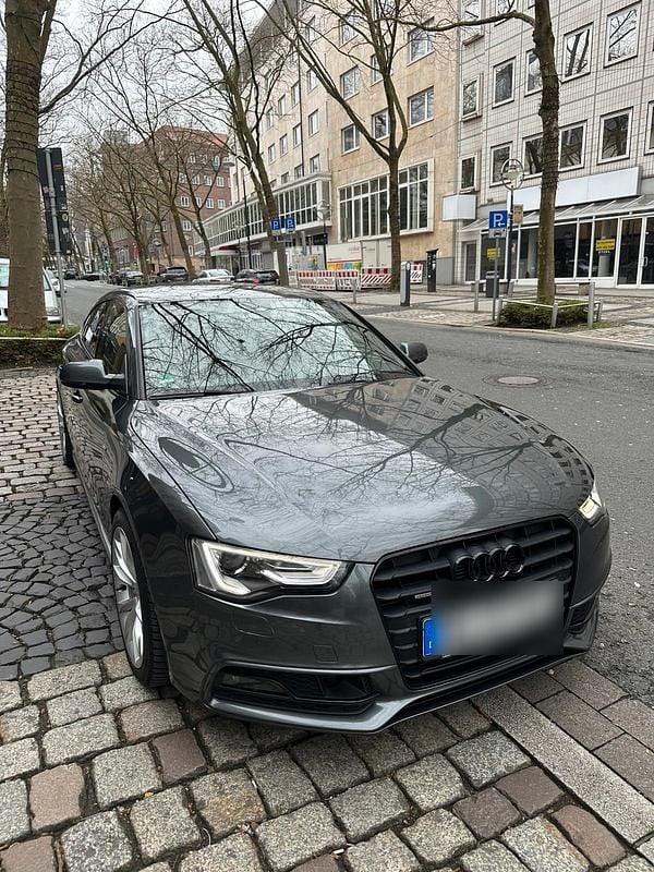 Grau Gebraucht 2015 Audi A5 S-Line Coupé | 15.900 € (Fairer Preis) - Bild 1/4