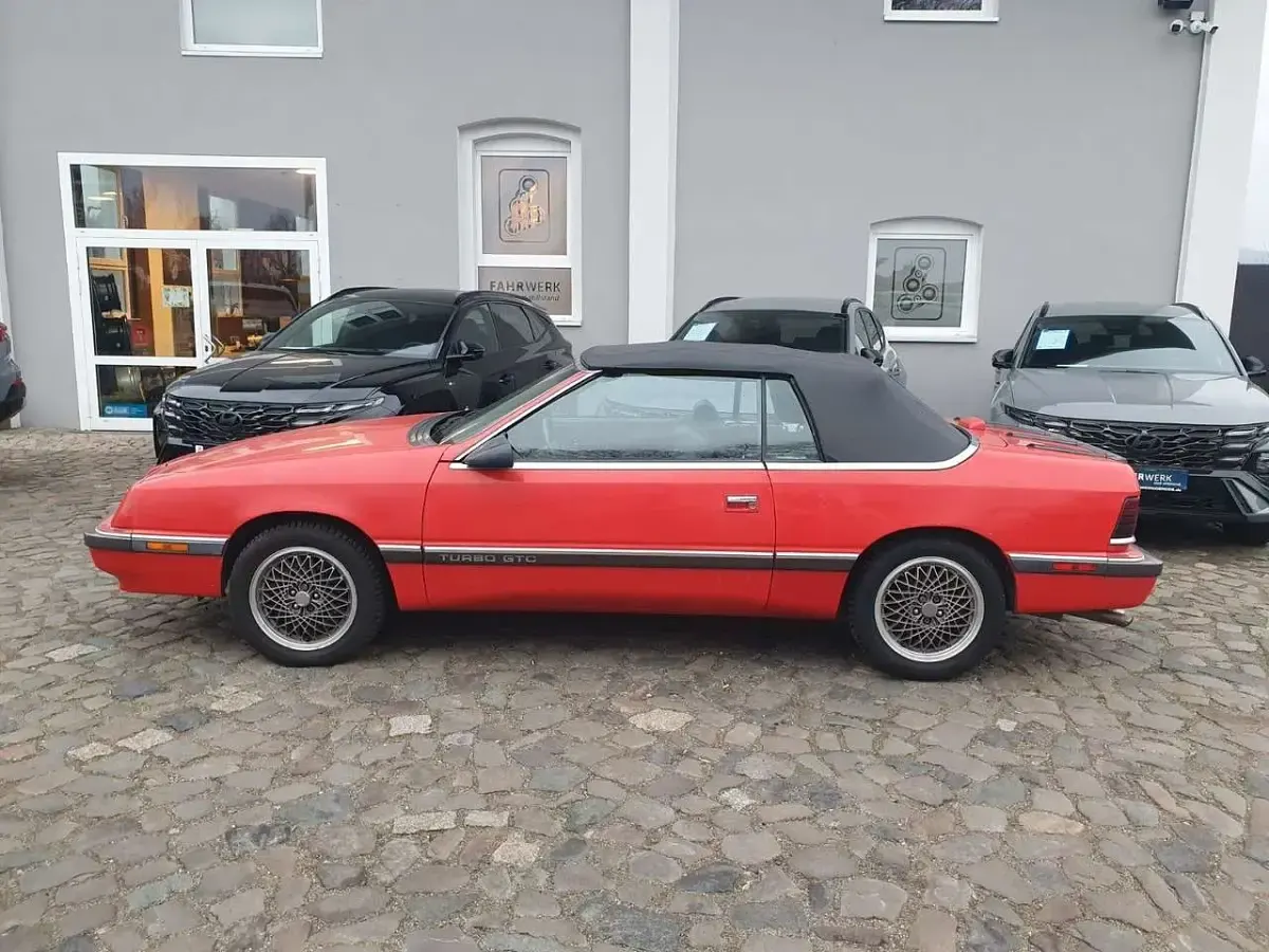 Occasion Chrysler Le Baron 147 ch (108 kW) 1990 Rouge Cabriolet