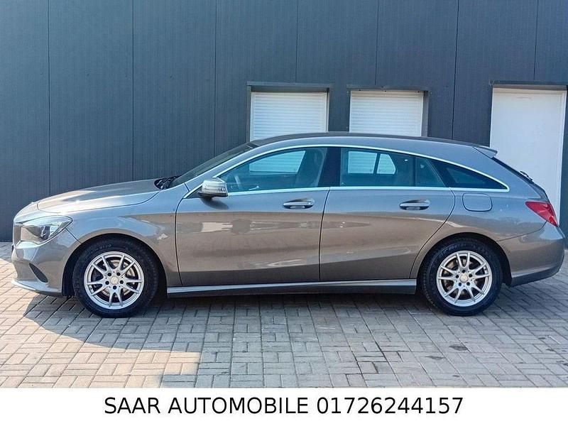 Gebraucht Mercedes CLA200 136 PS (100 kW) 2016 Grau Limousine