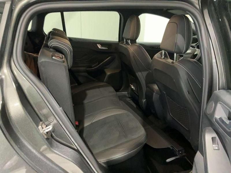Silber Gebraucht 2021 Ford Focus ST Kombi | 25.600 € (Superpreis) - Bild 1/4