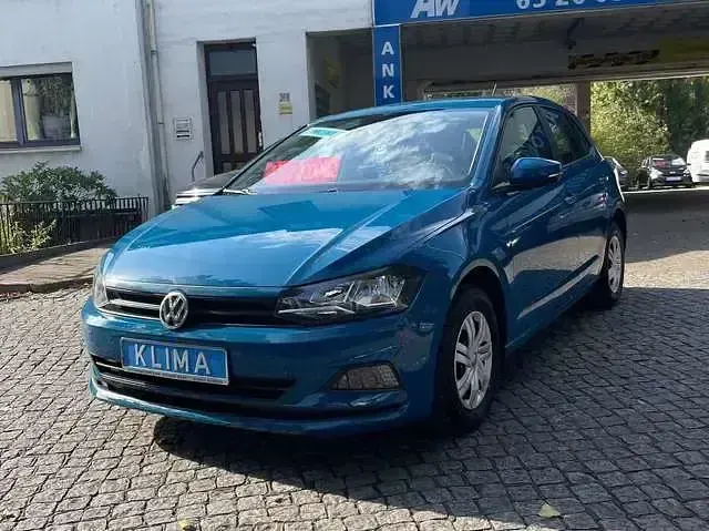 Gebraucht VW Polo Trendline 65 PS (47 kW) 2019 Dark petrol Kleinwagen