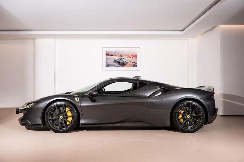 Gebraucht Ferrari SF90 999 PS (734 kW) 2021 Grau