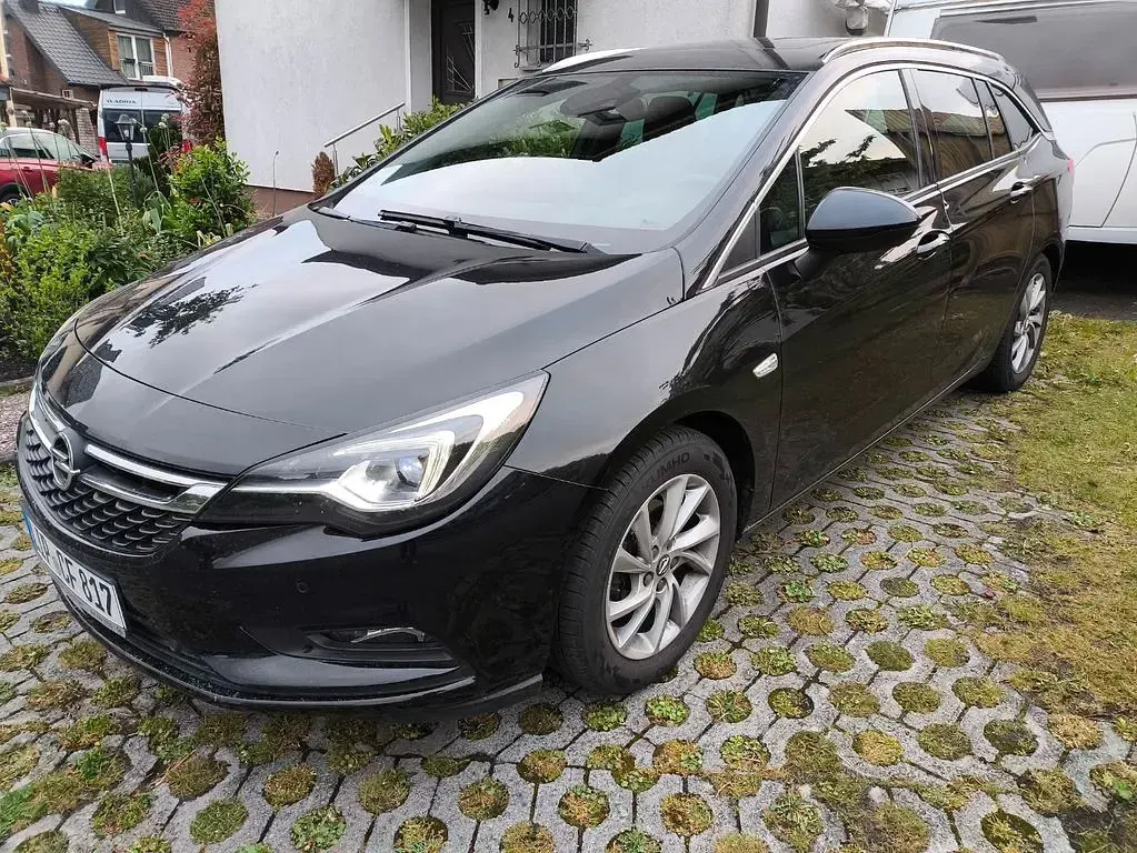 Gebraucht Opel Astra Innovation 150 PS (110 kW) 2019 Schwarz Kombi