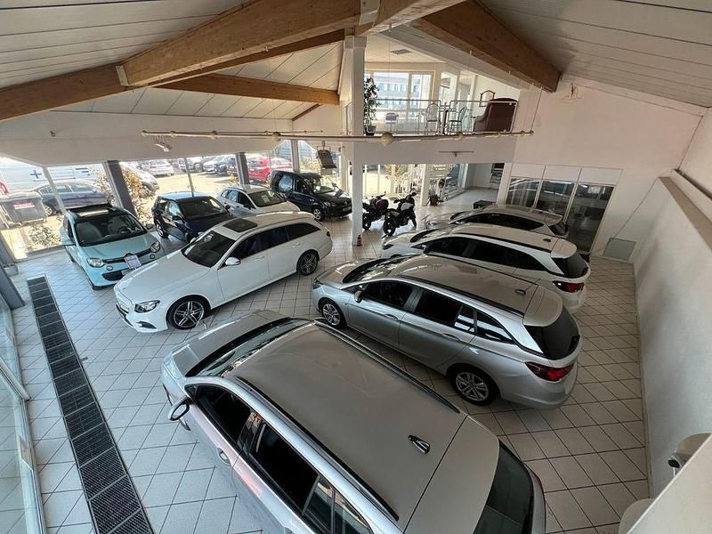 Gebraucht Opel Corsa Selection 69 PS (50 kW) 2012 Silber Kleinwagen