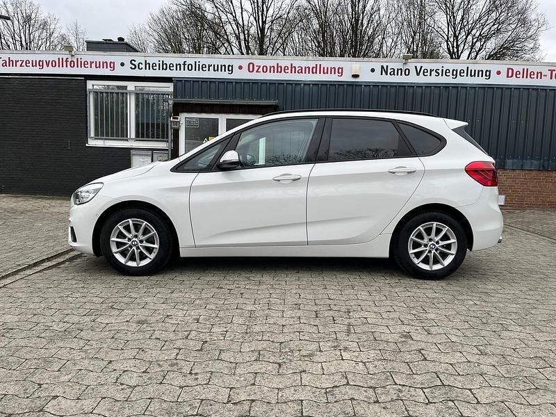Gebraucht BMW 218 Active Tourer 139 PS (102 kW) 2016 Weiß Van / Kleinbus