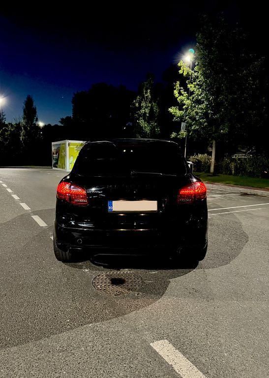 Gebraucht Porsche Cayenne 239 PS (175 kW) 2011 Schwarz SUV