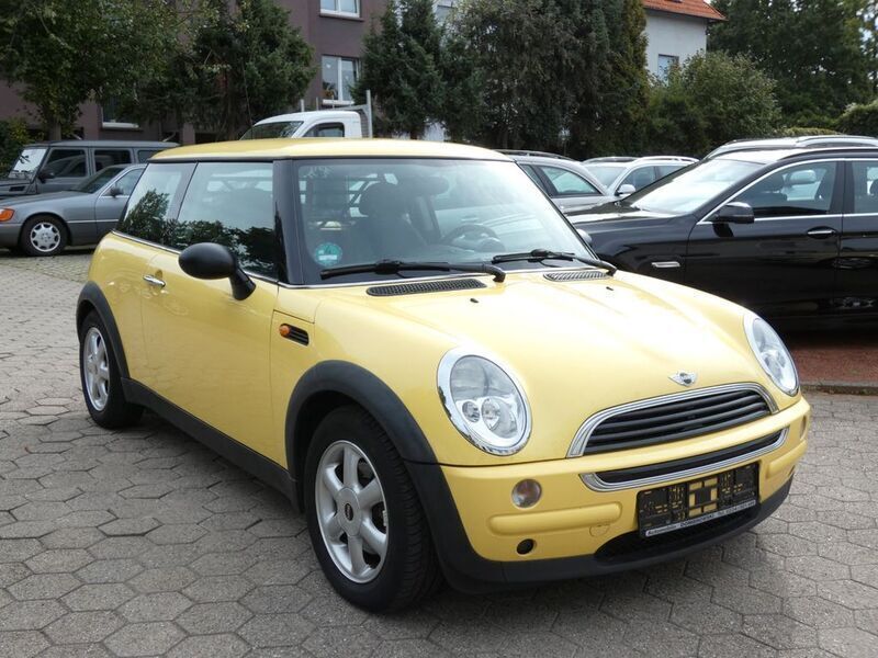 Second-hand Mini ONE 90 CP (66 kW) 2002 Galben Hatchback