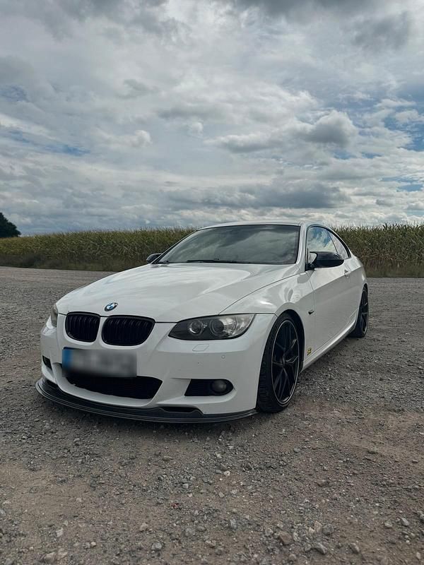 Weiß Gebraucht 2008 BMW 335 Competition Edition Coupé | 17.500 € (Fairer Preis) - Bild 1/4