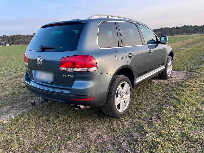Gebraucht VW Touareg 224 PS (164 kW) 2006 Grau SUV