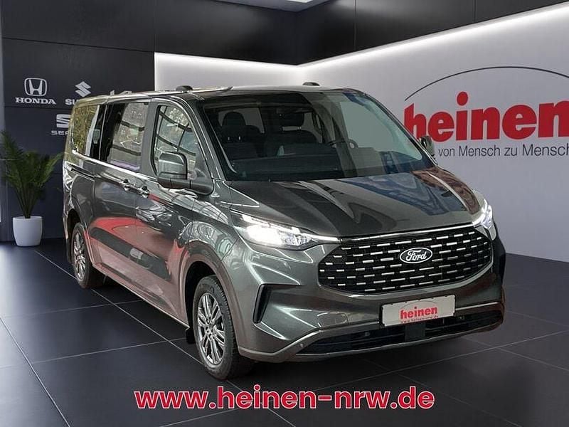 Gebraucht Ford Tourneo Custom Titanium 136 PS (100 kW) 2025 Grau Van