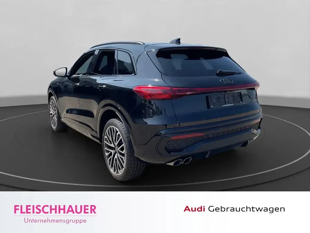 Second-hand Audi Q5 S-Line 204 CP (150 kW) 2025 Negru SUV