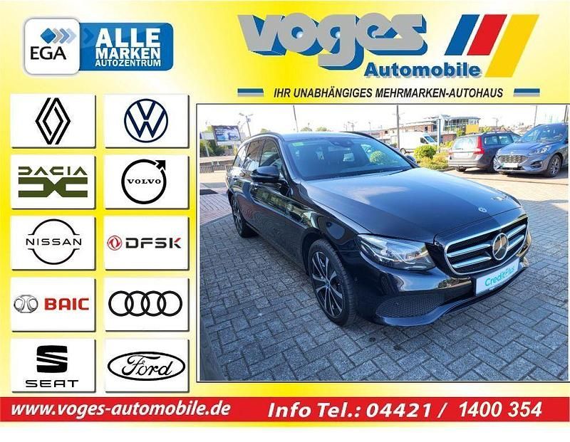 Schwarz Gebraucht 2020 Mercedes E300 Night Limousine | 26.950 € (Teuer) - Bild 1/4