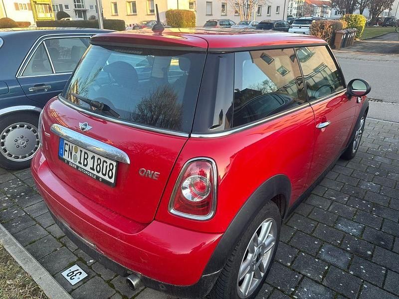 Gebraucht Mini ONE 98 PS (72 kW) 2012 Rot Kleinwagen