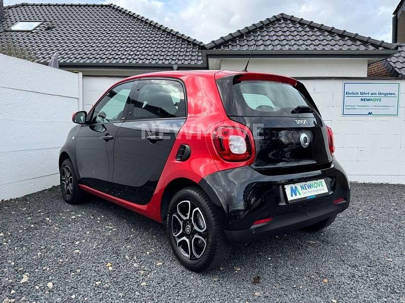 Gebraucht Smart ForFour 71 PS (52 kW) 2019 Rot Kleinwagen