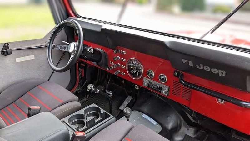 Gebraucht Jeep CJ 114 PS (83 kW) 1986 Rot SUV