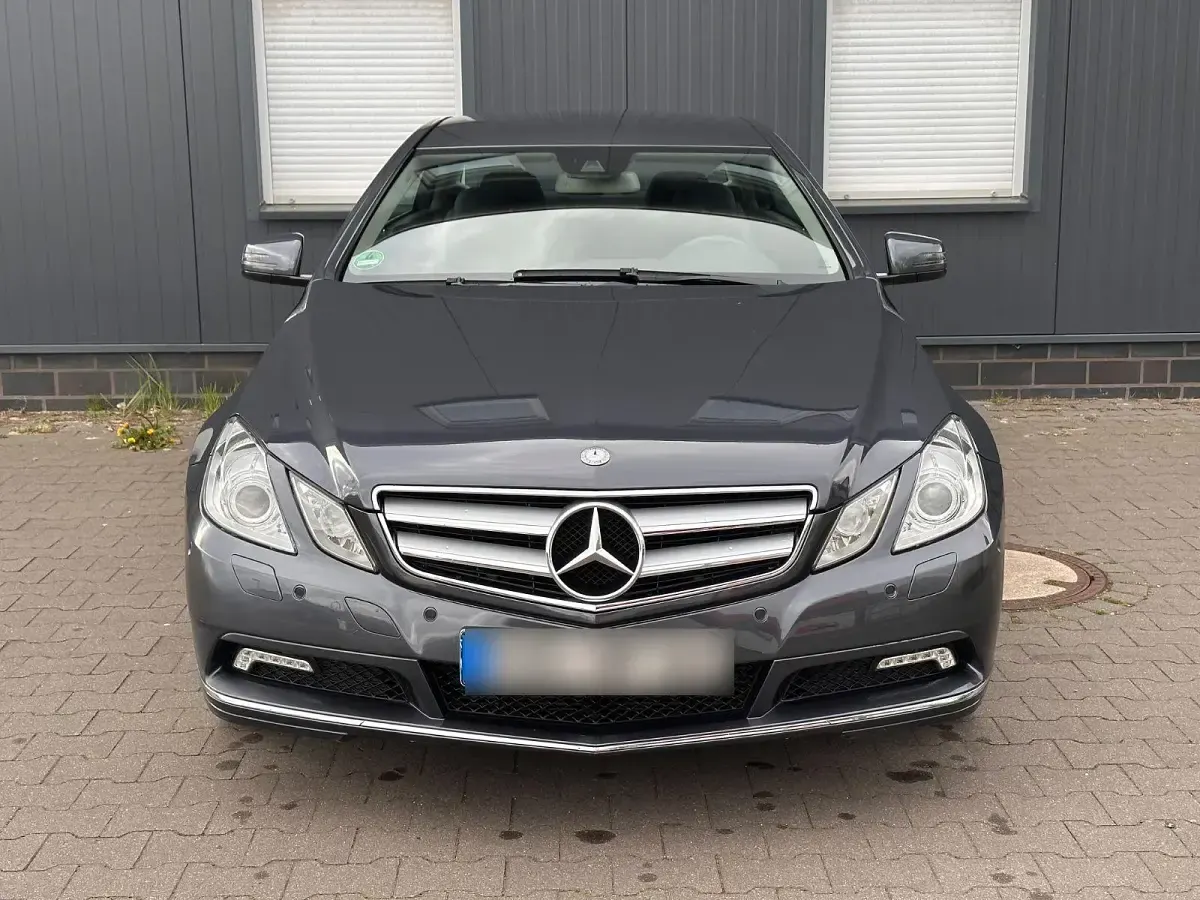 Second-hand Mercedes E250 204 CP (150 kW) 2011 Gri Coupe