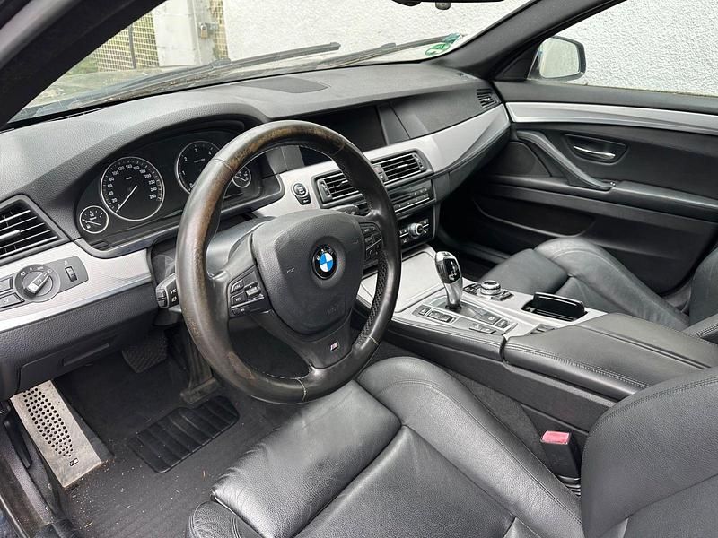 Gebraucht BMW 535 M Sport 313 PS (230 kW) 2013 Schwarz Kombi