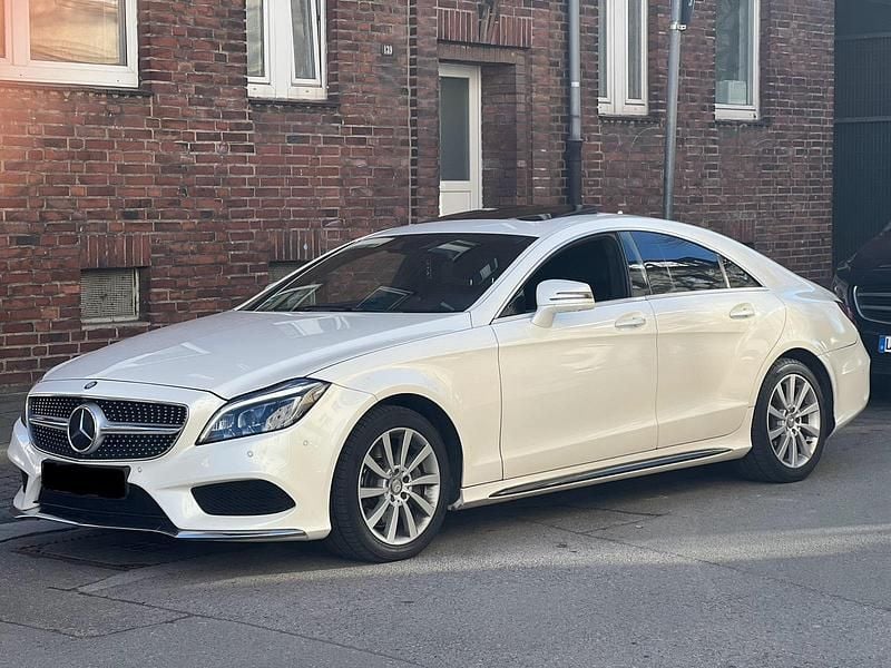 Gebraucht Mercedes CLS350 AMG 258 PS (189 kW) 2015 Weiß Limousine