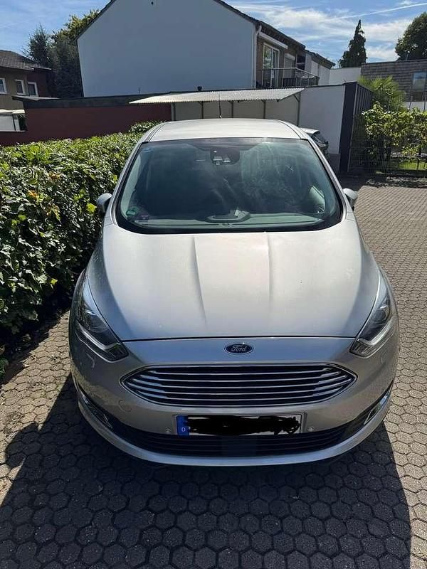 Silber Gebraucht 2017 Ford Grand C-Max Titanium Van / Kleinbus | 13.500 € (Fairer Preis) - Bild 1/4