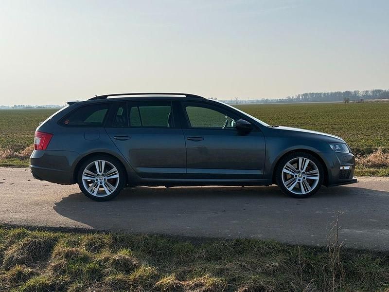 Gebraucht Skoda Octavia RS 220 PS (161 kW) 2016 Grau Kleinwagen