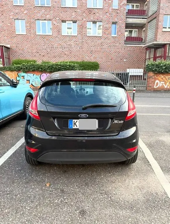 Gebraucht Ford Fiesta 60 PS (44 kW) 2009 Schwarz Limousine