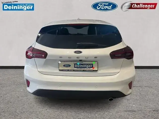 Używany Ford Focus Titanium 125 KM (91 kW) 2024 Biały Kombi