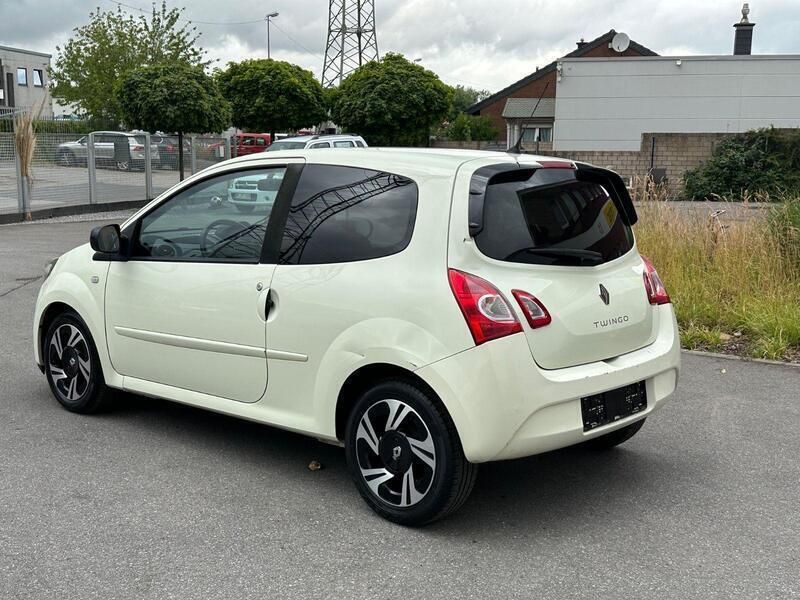 Gebraucht Renault Twingo Dynamique 75 PS (55 kW) 2012 Weiß Kleinwagen