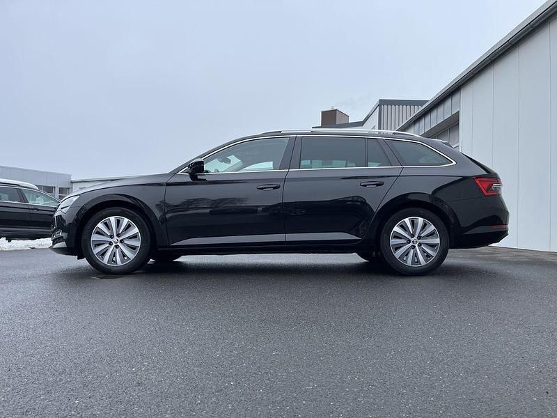 Gebraucht Skoda Superb Style 150 PS (110 kW) 2021 Schwarz Kombi
