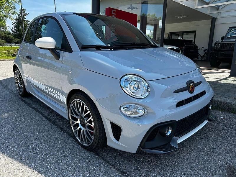 Grau Gebraucht 2022 Abarth 695 Esseesse Kleinwagen | 49.890 € - Bild 1/4