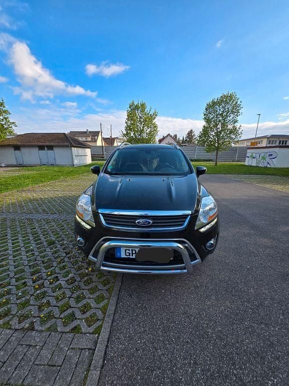 Gebraucht Ford Kuga Individual 140 PS (102 kW) 2011 Schwarz SUV