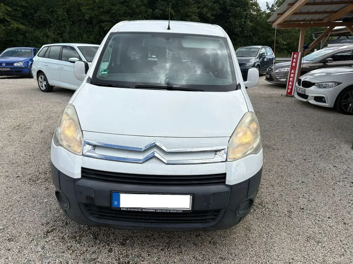 Gebraucht Citroën Berlingo 75 PS (55 kW) 2012 Weiß Van / Kleinbus