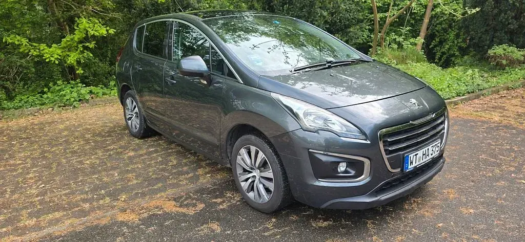Second-hand Peugeot 3008 Active 120 CP (88 kW) 2015 Gri Break