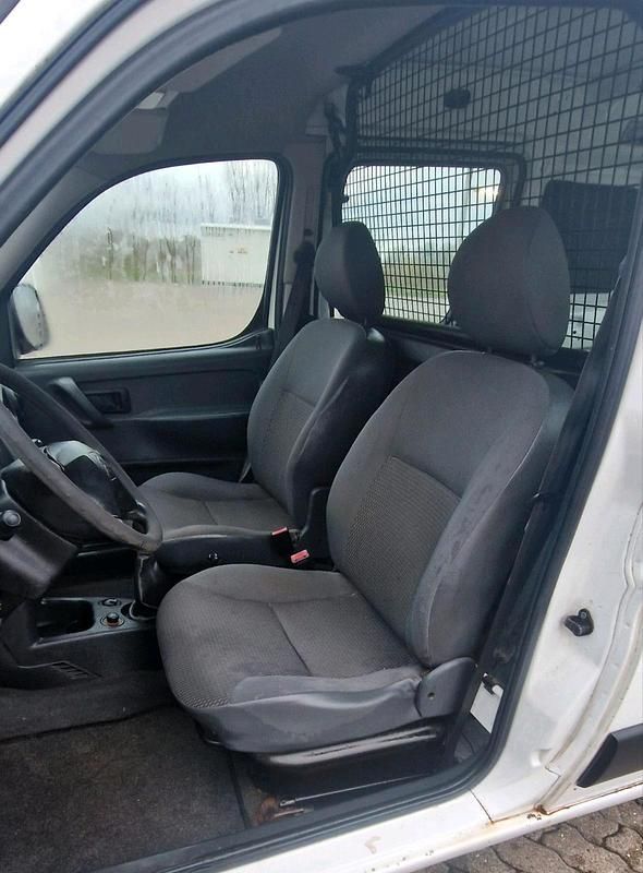 Gebraucht Citroën Berlingo 90 PS (66 kW) 2008 Weiß Van / Kleinbus