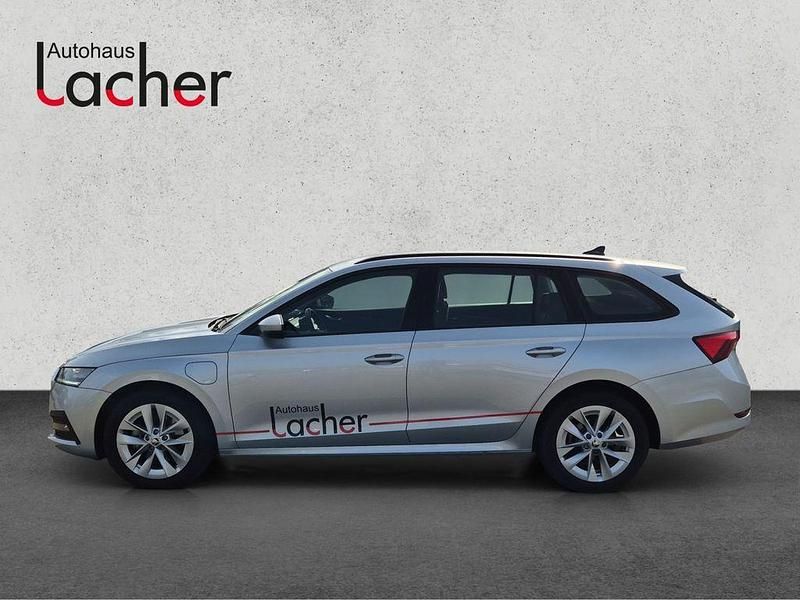 Gebraucht Skoda Octavia Ambition 204 PS (150 kW) 2022 Silber Kombi