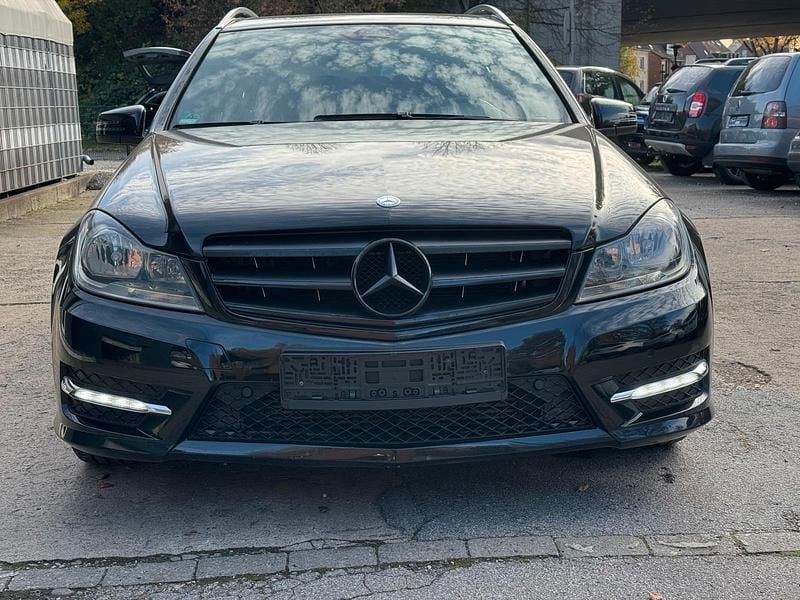 Gebraucht Mercedes C220 AMG 170 PS (125 kW) 2011 Schwarz Kombi