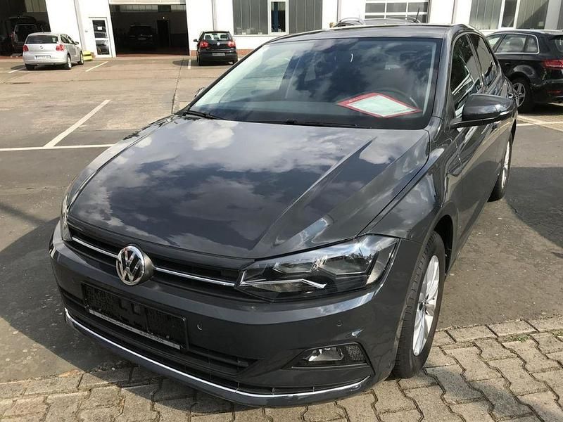 Gebraucht VW Polo Highline 95 PS (69 kW) 2018 Uranograu (metallic) Kleinwagen