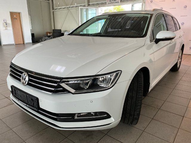Gebraucht VW Passat Comfortline 120 PS (88 kW) 2015 Weiß Kombi