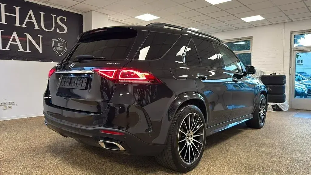 Gebraucht Mercedes 350 AMG line 194 PS (142 kW) 2021 Schwarz SUV