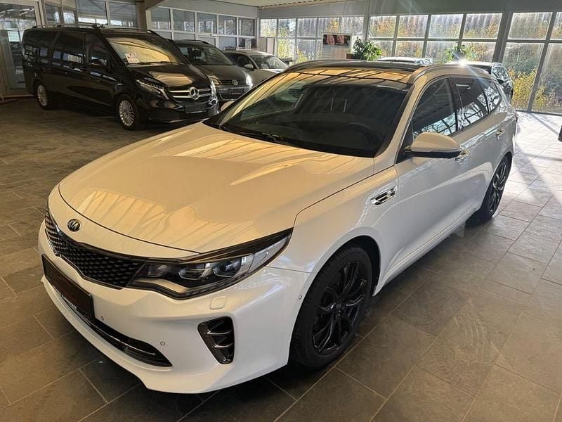 Weiß Gebraucht 2018 Kia Optima GT-Line Kombi | 15.000 € (Guter Preis) - Bild 1/4