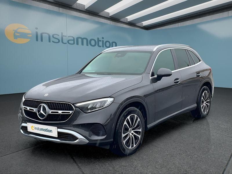 Grau Gebraucht 2024 Mercedes GLC200 SUV | 51.099 € (Fairer Preis) - Bild 1/4