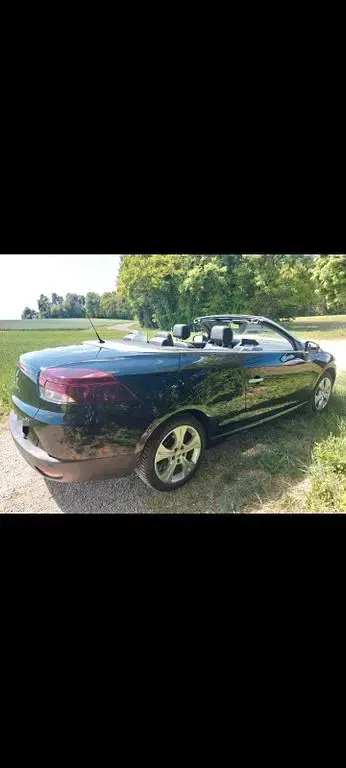 Gebraucht Renault Mégane Cabriolet Dynamique 131 PS (96 kW) 2011 Schwarz Cabrio