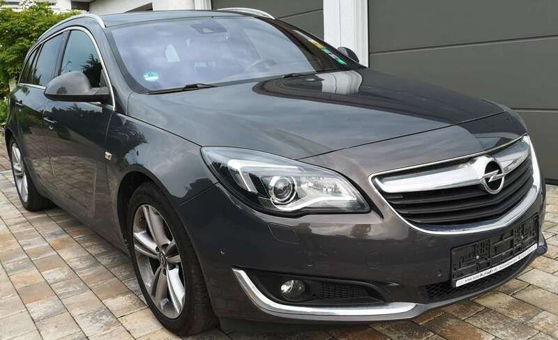 Grau Gebraucht 2015 Opel Insignia Innovation Kombi | 9.990 € (Teuer) - Bild 1/4