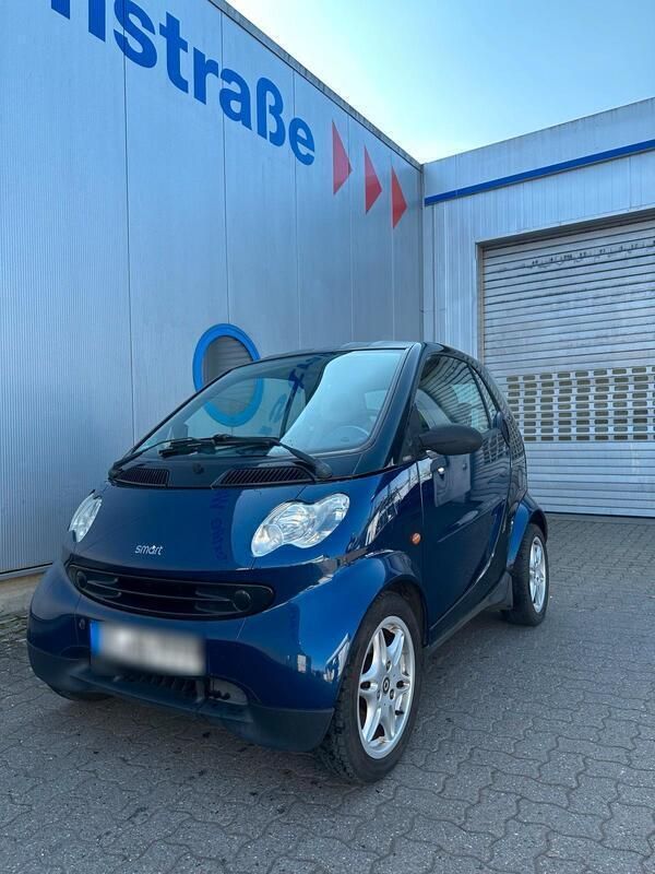 Blau Gebraucht 2003 Smart ForTwo Coupé Coupé | 2.200 € (Fairer Preis) - Bild 1/4