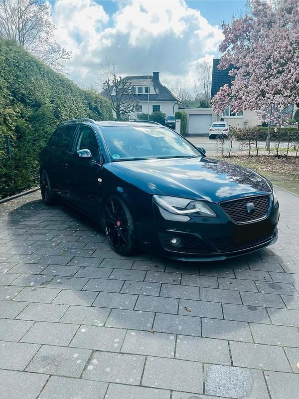 Gebraucht Seat Exeo 170 PS (125 kW) 2012 Schwarz Kombi
