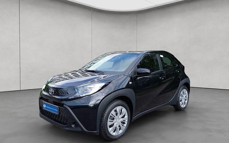 Schwarz Neu 2025 Toyota Aygo Business Edition Kleinwagen | 18.490 € - Bild 1/4