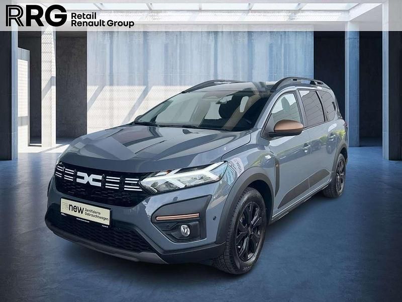 Stãdtisches grau Gebraucht 2024 Dacia Jogger Extreme Van / Kleinbus | 20.989 € (Fairer Preis) - Bild 1/3