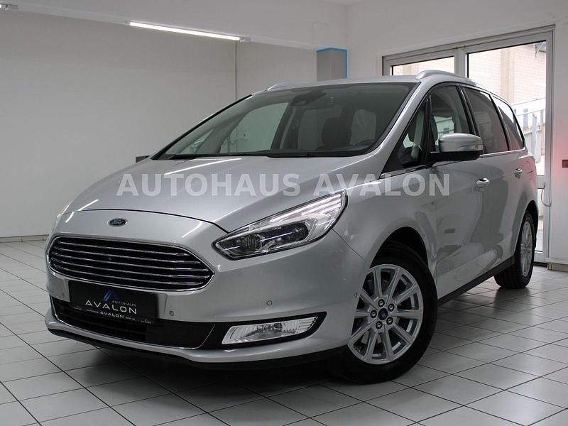 Gebraucht Ford Galaxy Titanium 160 PS (117 kW) 2017 Silber Van / Kleinbus