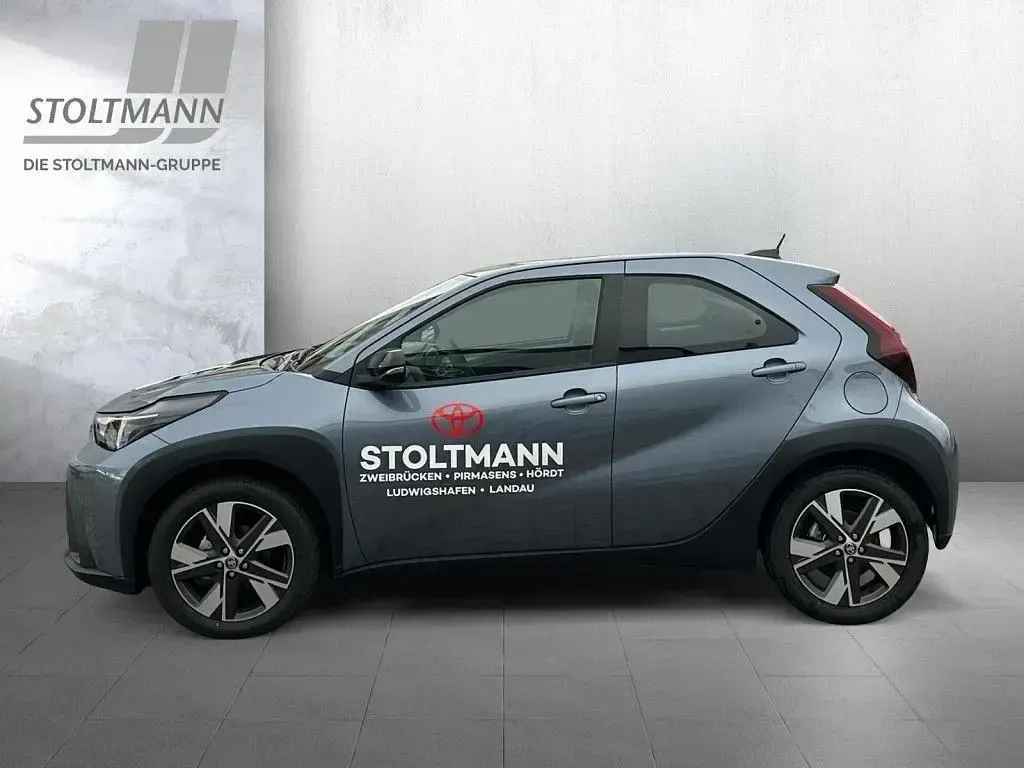 Gebraucht Toyota Aygo X Active 116 PS (85 kW) 2026 Grau SUV