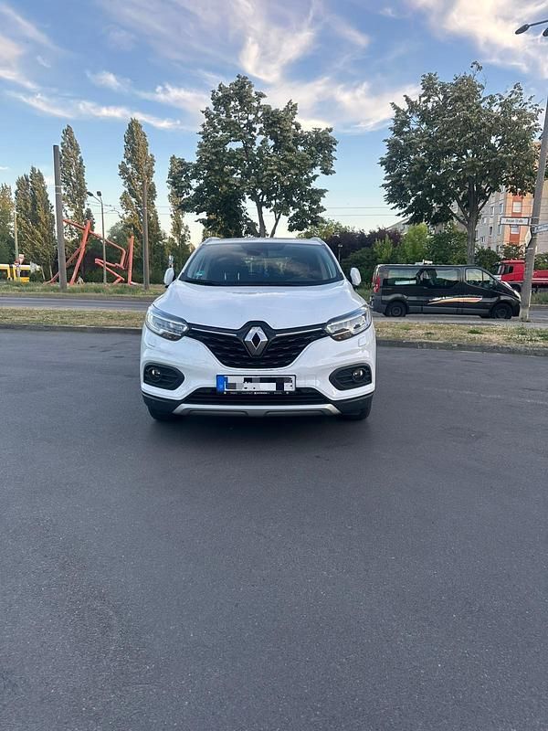 Weiß Gebraucht 2019 Renault Kadjar LIMITED Deluxe SUV | 12.999 € (Guter Preis) - Bild 1/4