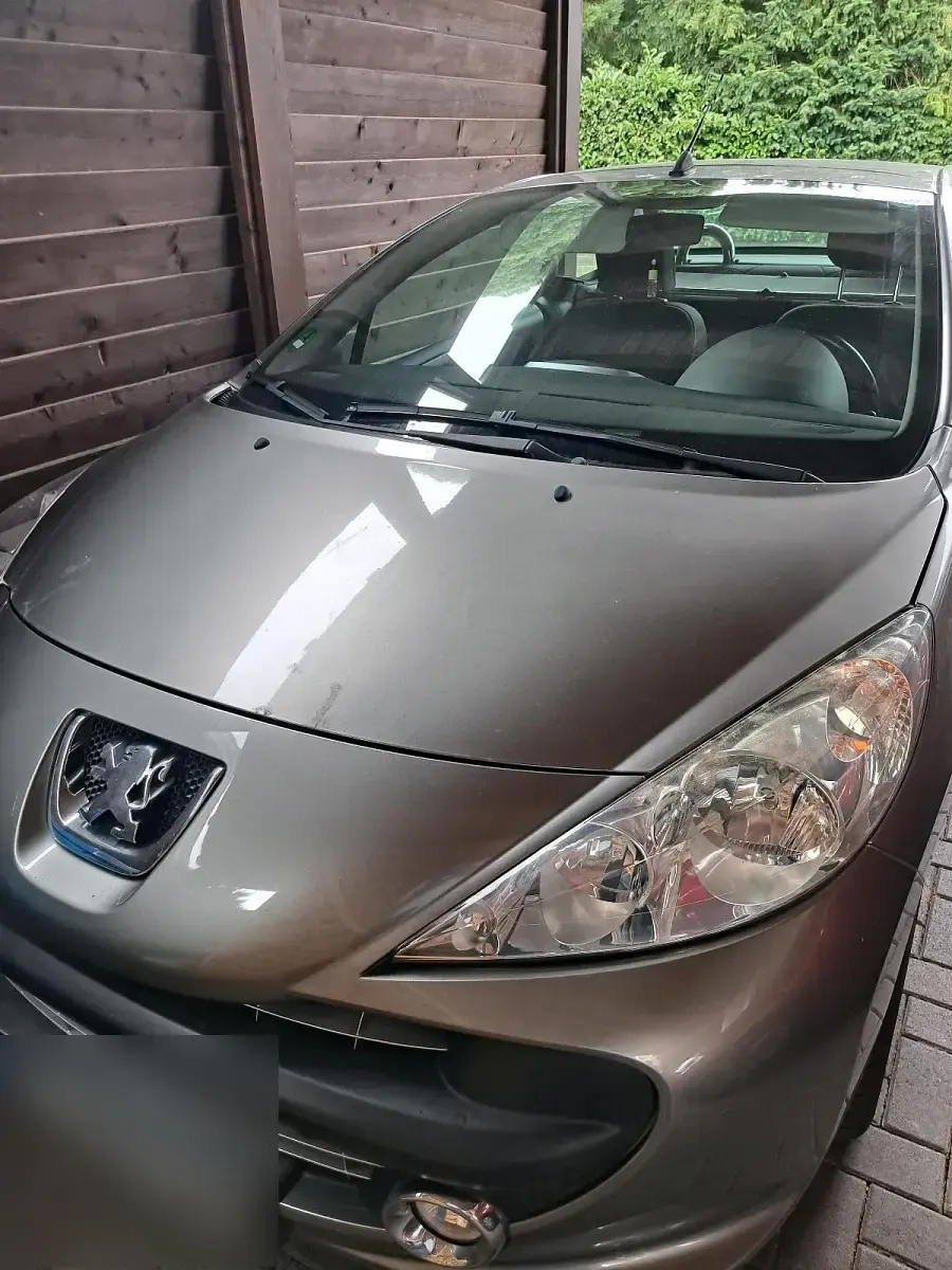 Gebraucht Peugeot 207 CC 88 PS (64 kW) 2009 Silber Cabrio